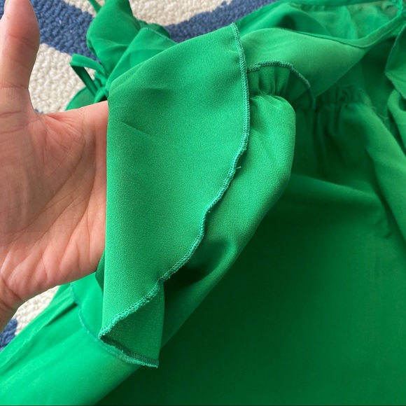 💚 BOHO GREEN RUFFLE TOP! - Picture 7 of 7